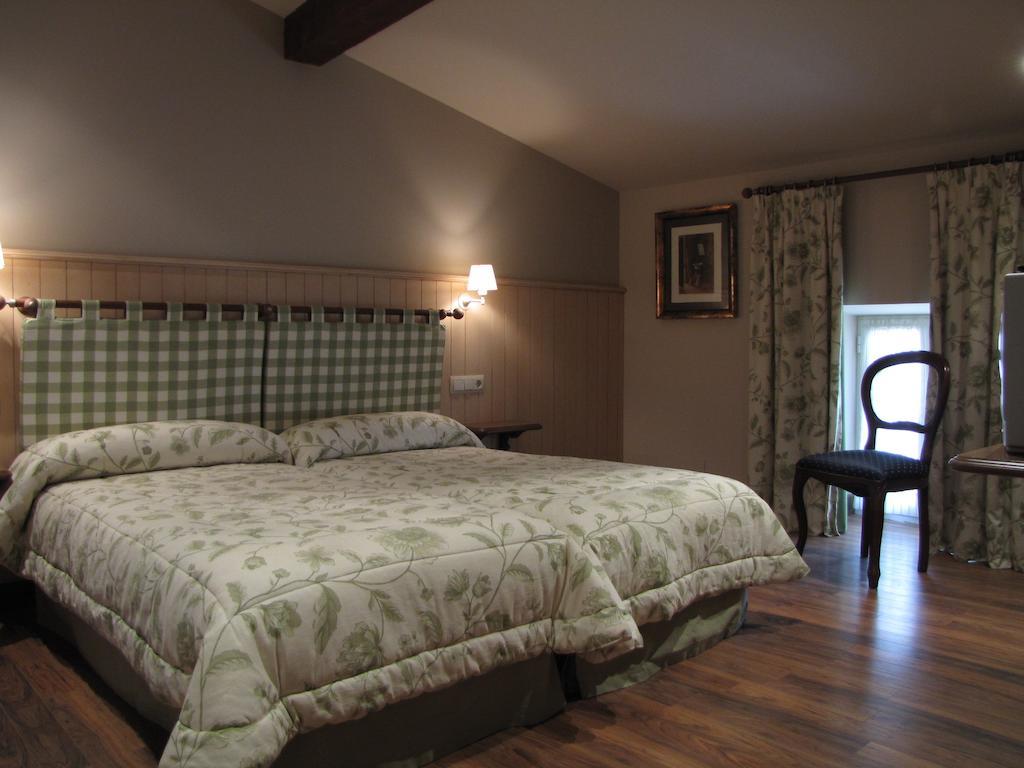 Hostal Beti-Jai Aoiz Ruang foto