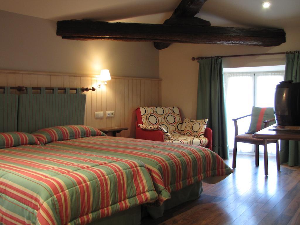 Hostal Beti-Jai Aoiz Ruang foto